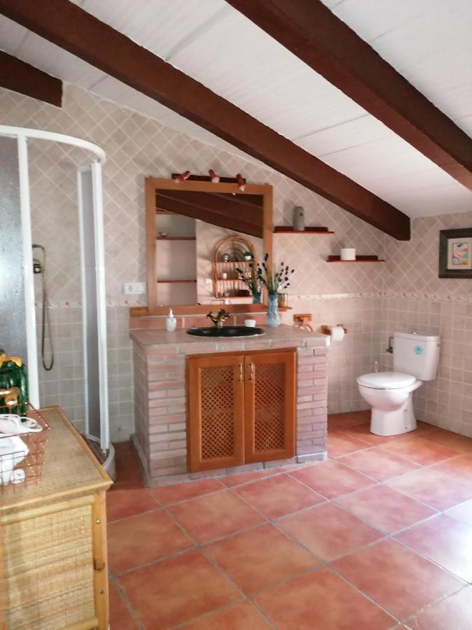 Casa Rural La Piedra Del Cambron Villaverde De Guadalimar Exterior photo